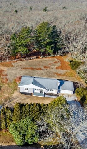 837 Main Road, Westport, MA 02790
