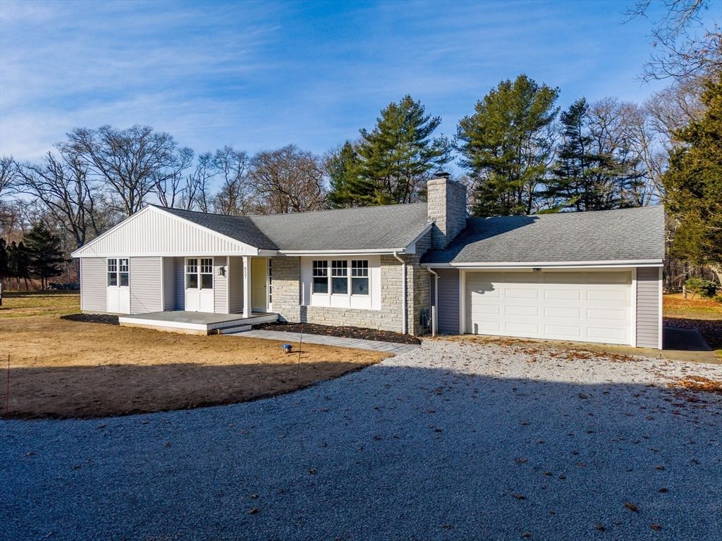837 Main Road, Westport, MA 02790