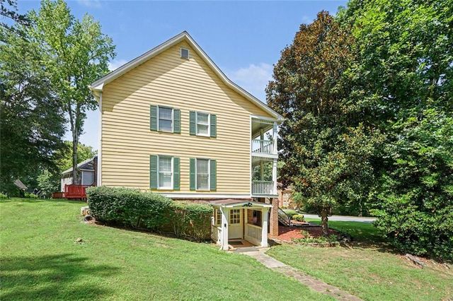 7336 Waters Edge Drive, Stone Mountain, GA 30087