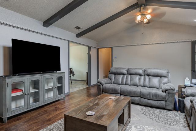 2608 74th Place, Lubbock, TX 79423