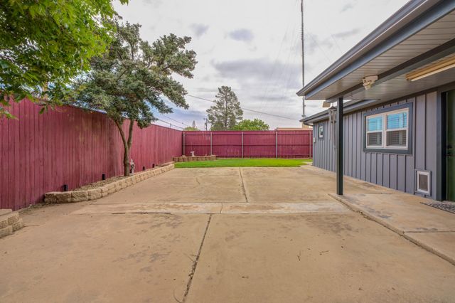 2608 74th Place, Lubbock, TX 79423