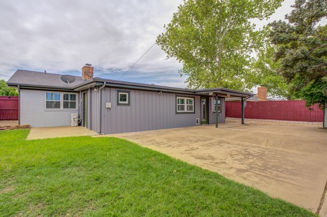 2608 74th Place, Lubbock, TX 79423