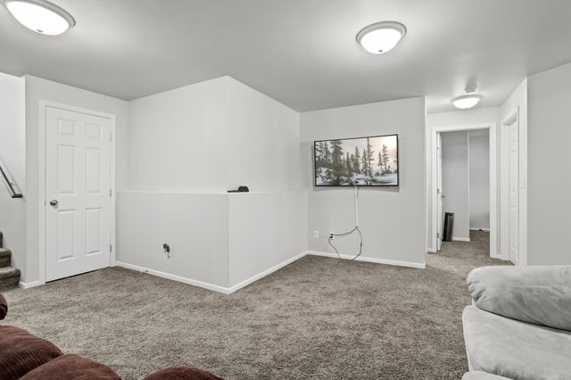 1336 13th Street W, West Fargo, ND 58078