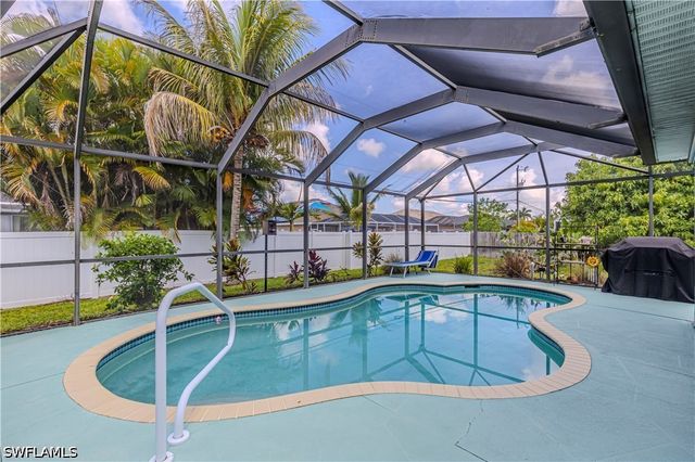 4140 SW 8th CT, Cape Coral, FL 33914