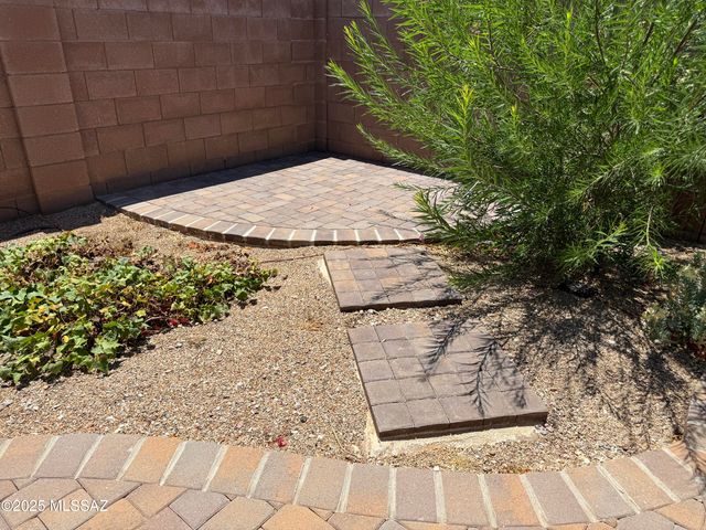 13834 E Cardemore Drive, Vail, AZ 85641