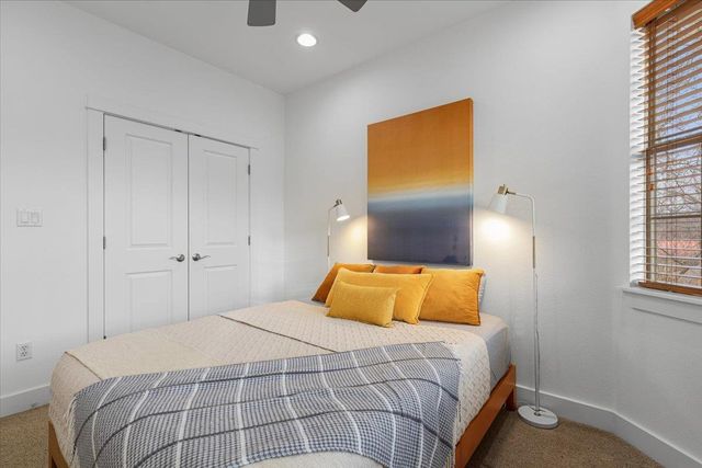 512 Sunny LN A, Austin, TX 78704