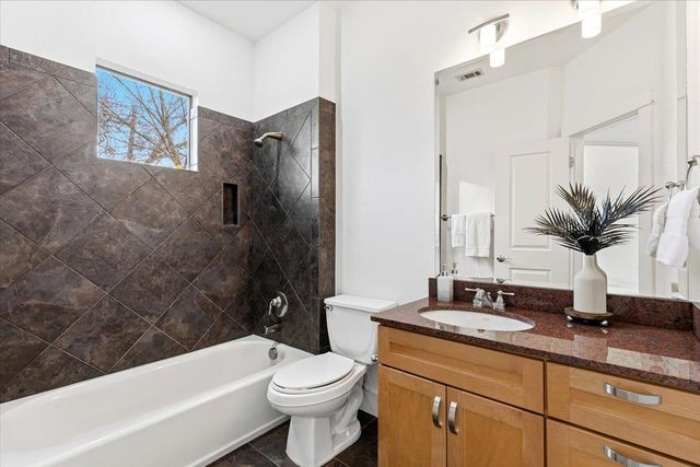 512 Sunny LN A, Austin, TX 78704