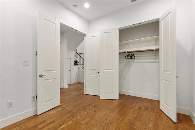 512 Sunny LN A, Austin, TX 78704