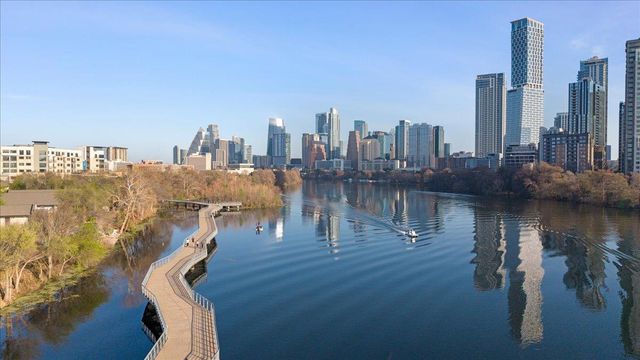 512 Sunny LN A, Austin, TX 78704