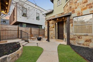 512 Sunny LN A, Austin, TX 78704