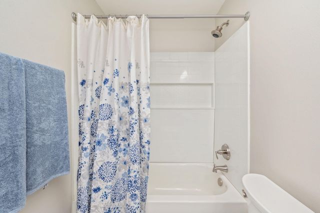 139 Meadow Woods Lane, Niceville, FL 32578