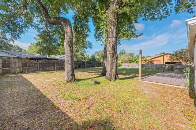 139 Meadow Woods Lane, Niceville, FL 32578