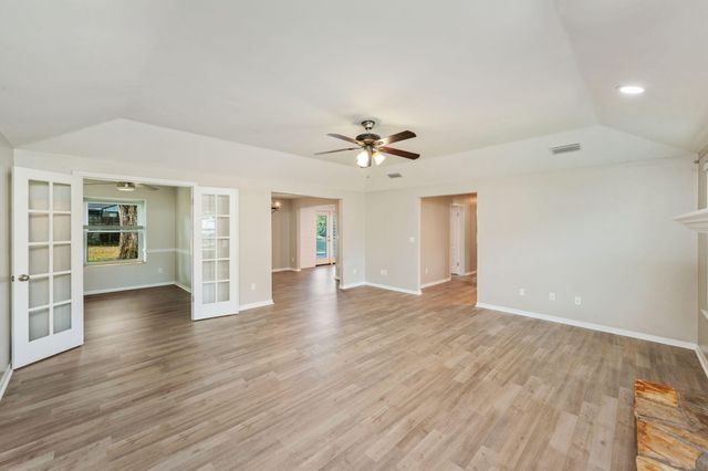 139 Meadow Woods Lane, Niceville, FL 32578