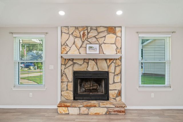 139 Meadow Woods Lane, Niceville, FL 32578