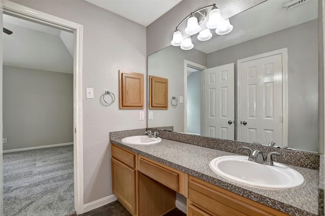 1930 Greenbriar Colony Drive, Houston, TX 77032