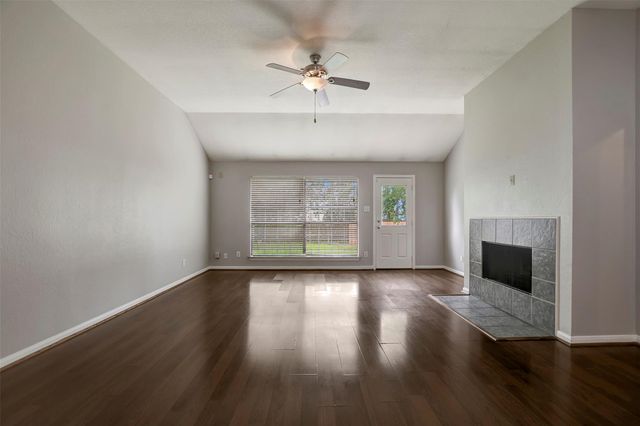 1930 Greenbriar Colony Drive, Houston, TX 77032