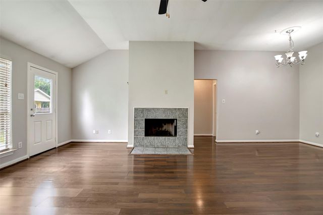 1930 Greenbriar Colony Drive, Houston, TX 77032