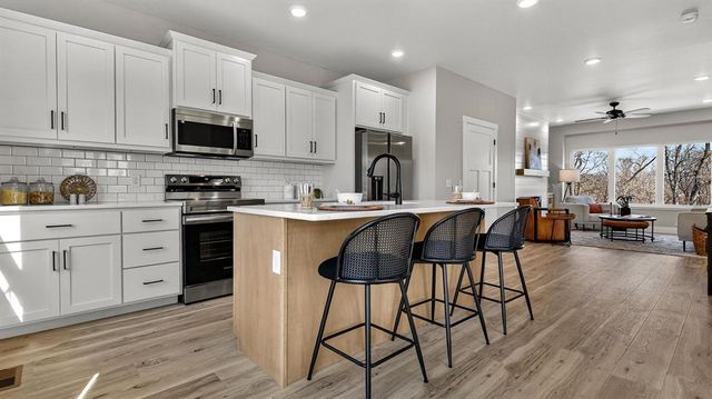 2302 1st Street, Eau Claire, WI 54703