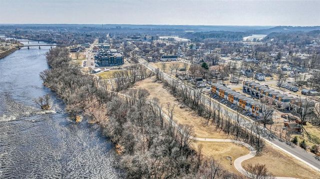 2302 1st Street, Eau Claire, WI 54703