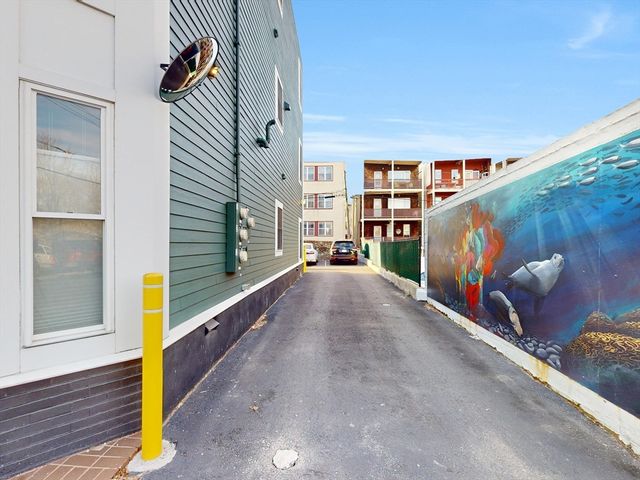 260 Bremen St. 3, Boston, MA 02128