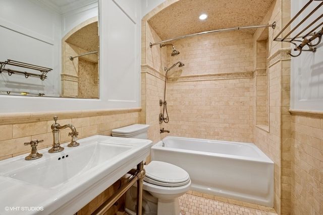 746 W Belden Avenue 1, Chicago, IL 60614