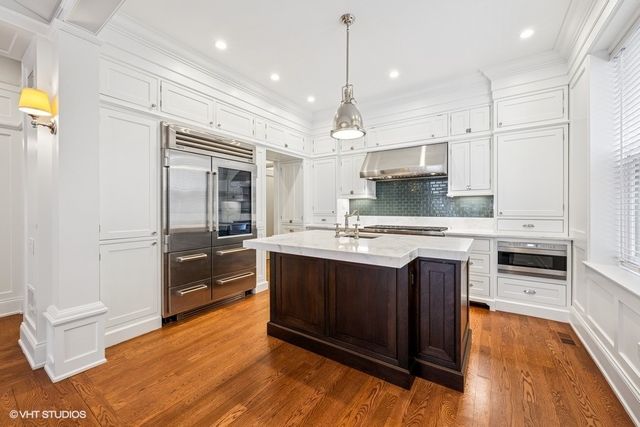 746 W Belden Avenue 1, Chicago, IL 60614