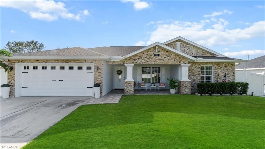 1306 NE 6th PL, Cape Coral, FL 33909