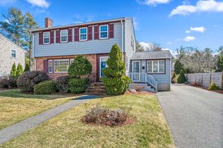 32 Nichols Ave, Avon, MA 02322