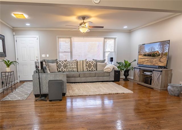 414 Mapleton Drive, Greenville, SC 29607