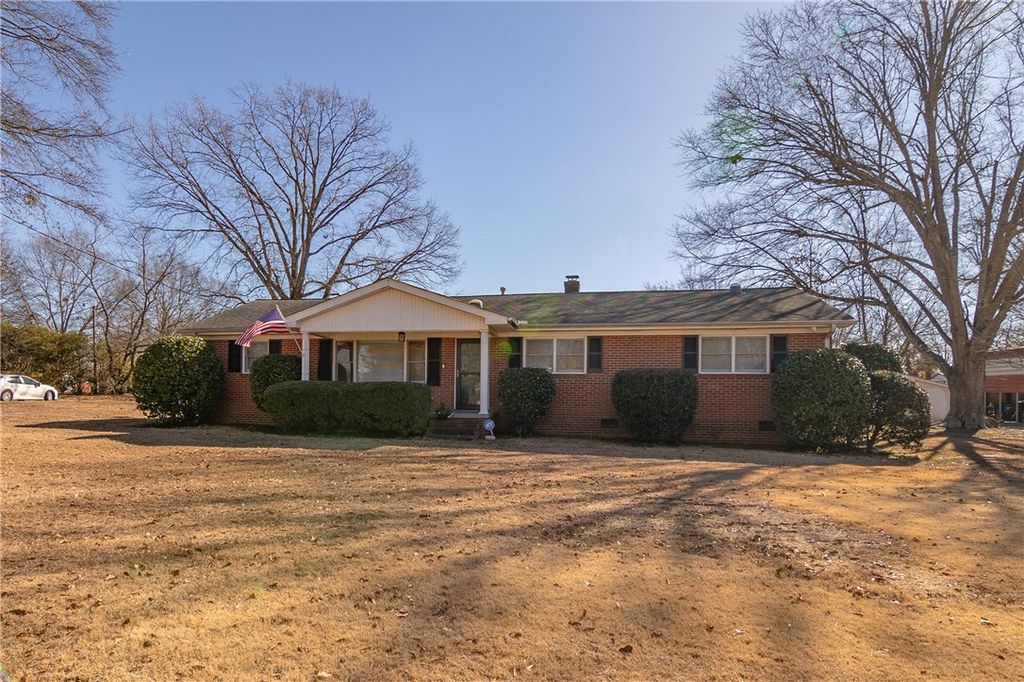 414 Mapleton Drive, Greenville, SC 29607