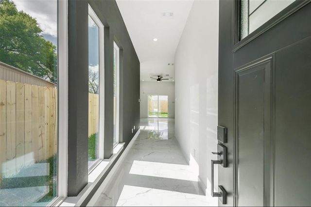 6732 Goforth, Houston, TX 77021
