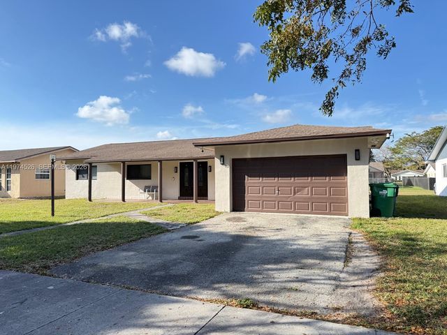 1771 NW 191st St, Miami Gardens, FL 33056