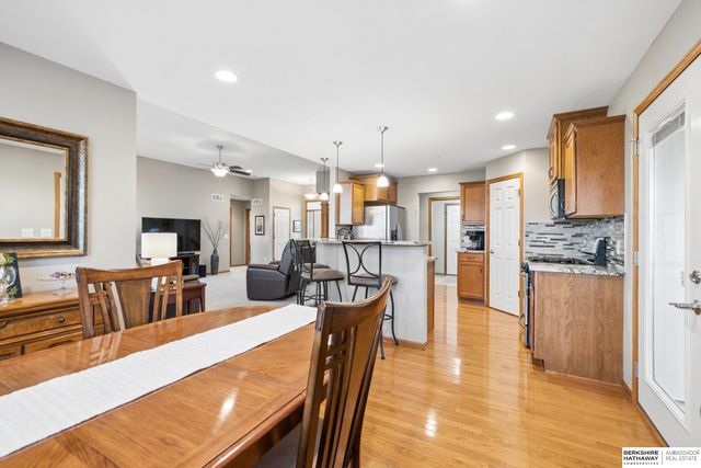 4733 W High Ridge Road, Lincoln, NE 68522