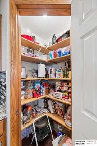 4733 W High Ridge Road, Lincoln, NE 68522