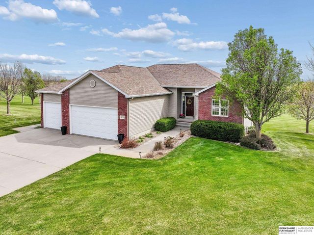 4733 W High Ridge Road, Lincoln, NE 68522