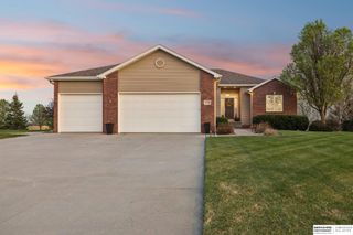 4733 W High Ridge Road, Lincoln, NE 68522