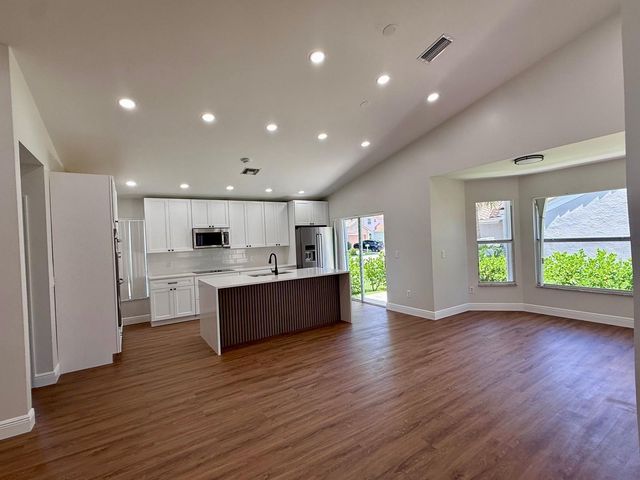 326 NW 47th Terrace, Deerfield Beach, FL 33442