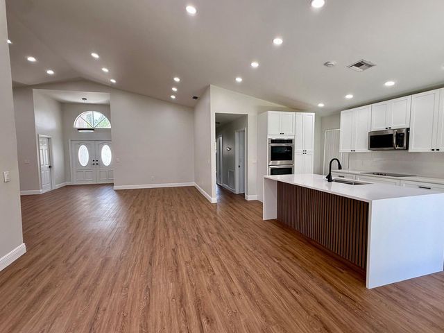 326 NW 47th Terrace, Deerfield Beach, FL 33442