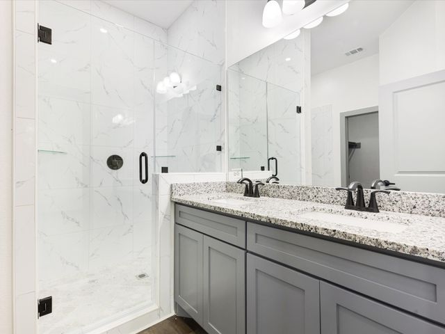 317 Kapuna Drive, Tool, TX 75143