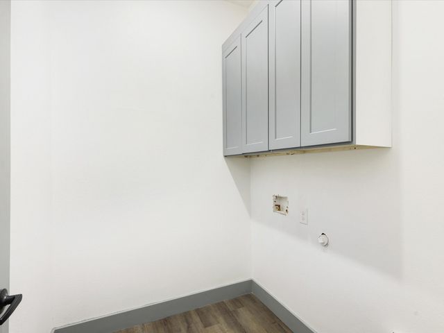 317 Kapuna Drive, Tool, TX 75143