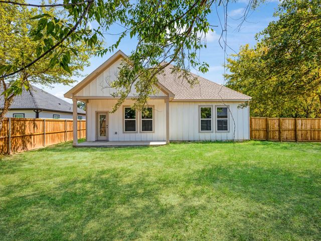 317 Kapuna Drive, Tool, TX 75143