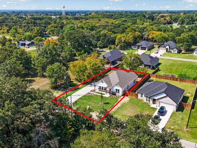 317 Kapuna Drive, Tool, TX 75143