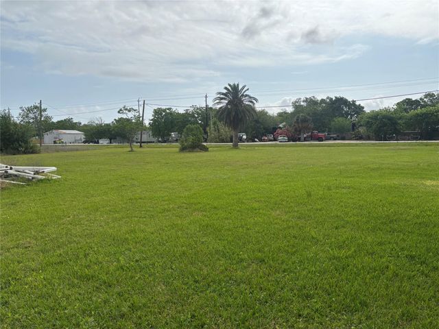 436 9th Street, San Leon, TX 77539