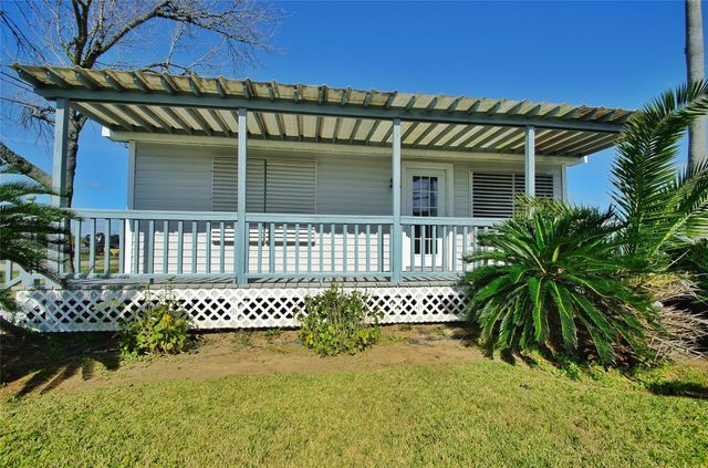 436 9th Street, San Leon, TX 77539