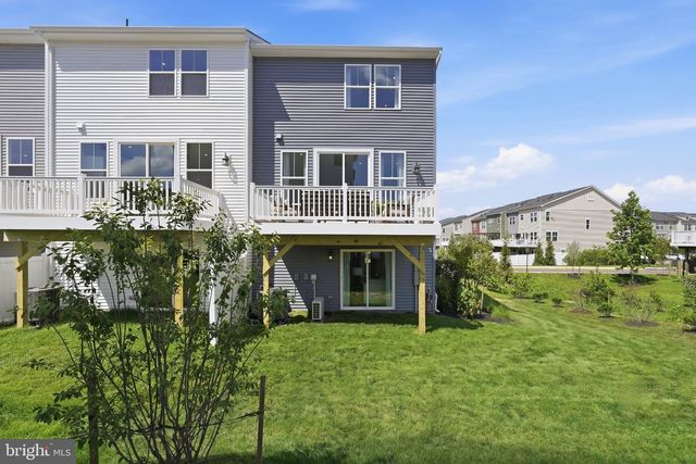 10791 PENNYWELL GARDEN RD, Manassas, VA 20112