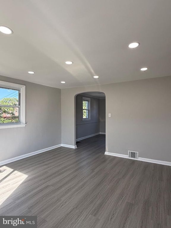 8100 TERRY ST, PHILADELPHIA, PA 19136 — photo 2