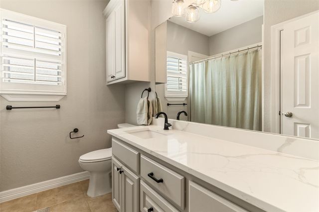 105 Gadwall Drive, Clute, TX 77531