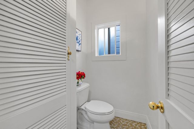 569 Winchester Street, Daly City, CA 94014