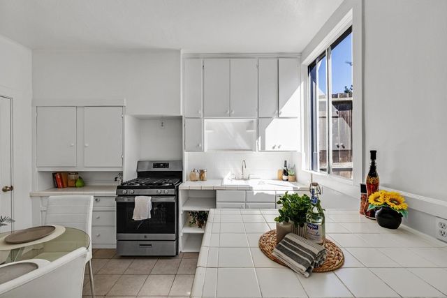 569 Winchester Street, Daly City, CA 94014