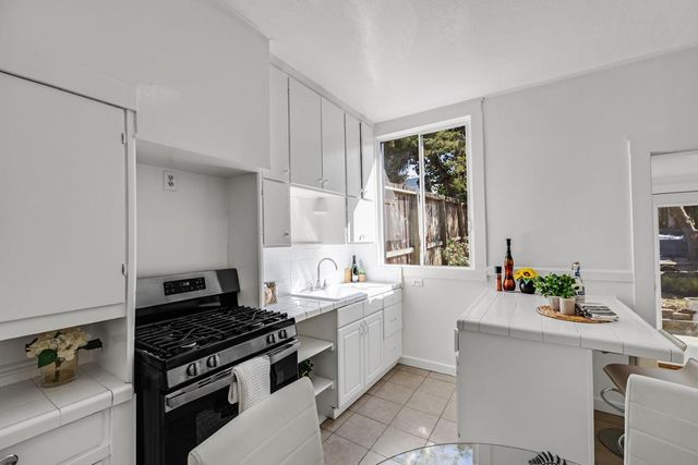 569 Winchester Street, Daly City, CA 94014